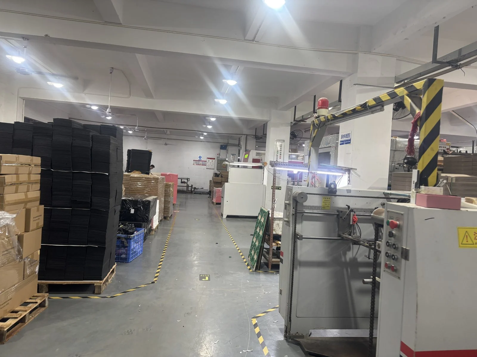 Custom printed packaging production support
