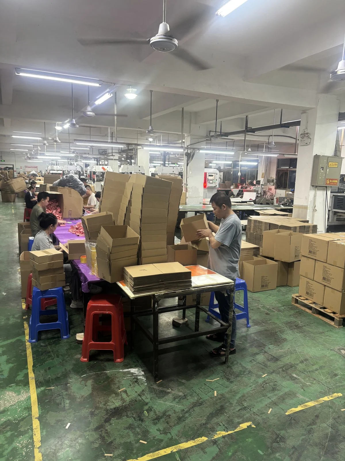 Packaging production workshop and equipment